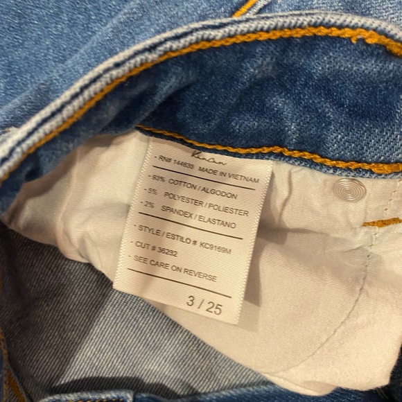 Jeans - Picture 3 of 5